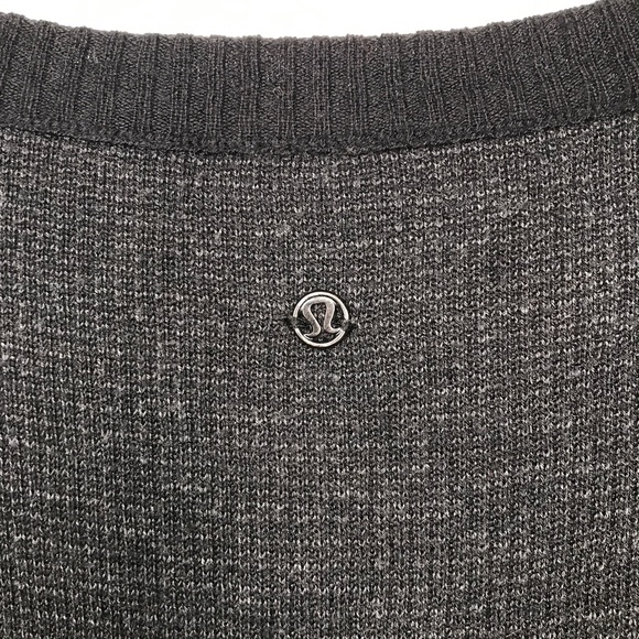 LULULEMON WOMENS SWEATER Black 100% WOOL REVERSIBLE PULLOVER 8 - Picture 9 of 12